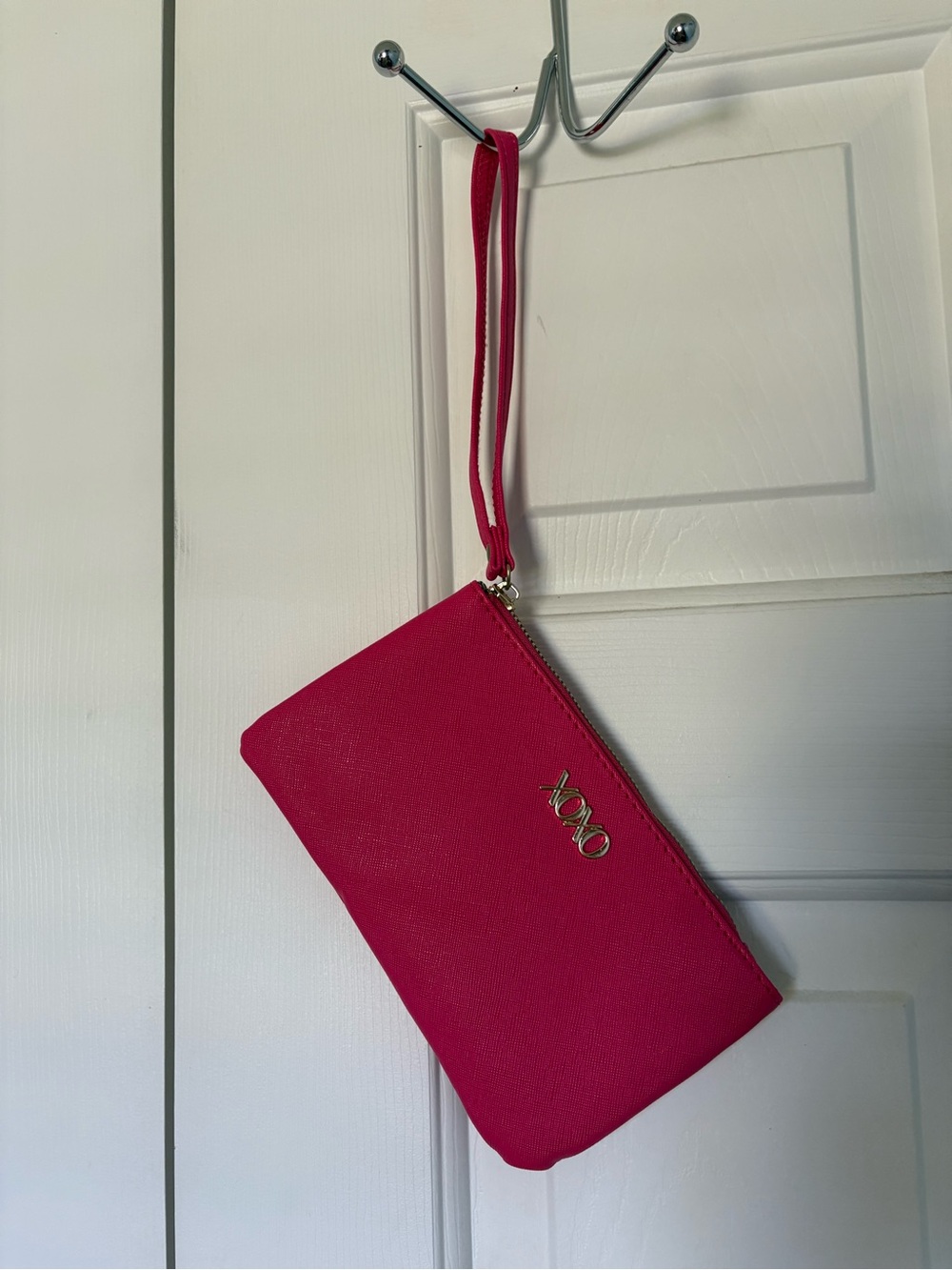 XOXO Hot Pink Wristlet Clutch